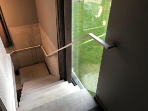 Ducanox_metalenhandgreep