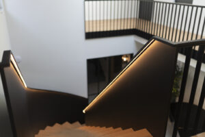 trapleuning met led-verlichting ingebouwd